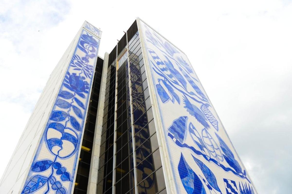 Bacardi Building tower, designed by architect Enrique Gutierrez, opened in 1963 at 2100 Biscayne Blvd, Miami.