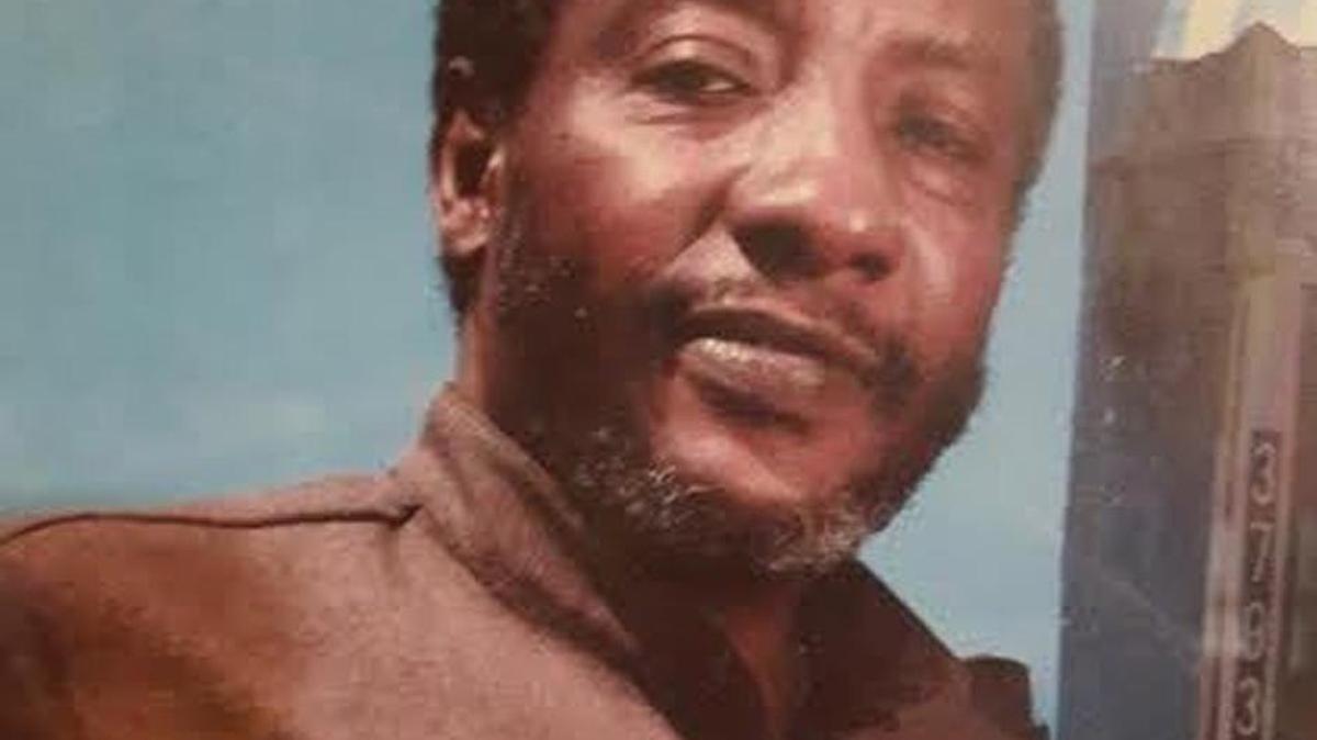Walter Daniels Sr. opened Mr. Walt’s Alterations in 1966 on Grand Avenue in Coconut Grove. He envisioned a chain and asked his son to help make that happen.