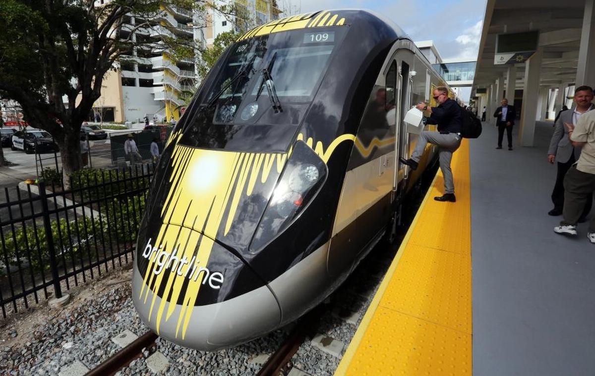 Brightline debuted its intercity railway connecting Fort Lauderdale and West Palm Beach on Friday, Jan, 12, 2018, with a VIP and media tour before the official public rides began Saturday.