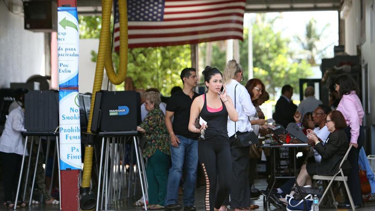 Voters cast their ballots at Miami Beach Fire Station #3 during the midterm election in Miami-Dade County on Tuesday, Nov. 6, 2018.