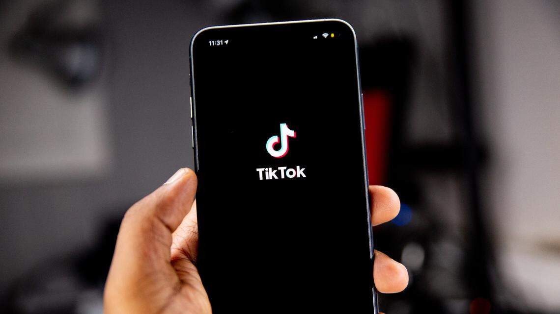 A scam offering discount codes from “disgruntled” employees is circulating TikTok.