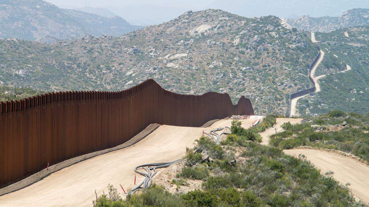 Fifty-eight percent of Americans support deporting illegal immigrants, but that figure drops to 40% when asked about illegal immigrants with jobs and no criminal record, according to a new poll.