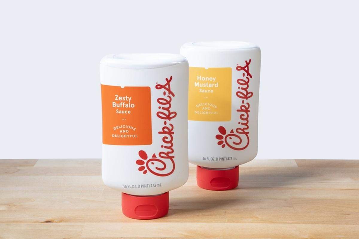 Chick-fil-A is expanding its bottled sauce offerings with the addition of Zesty Buffalo and Honey Mustard.