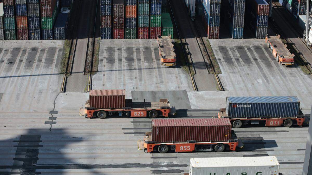 Most Americans do not support President-elect Donald Trump’s proposed tariffs on goods from Mexico, Canada and China, according to recent polling.