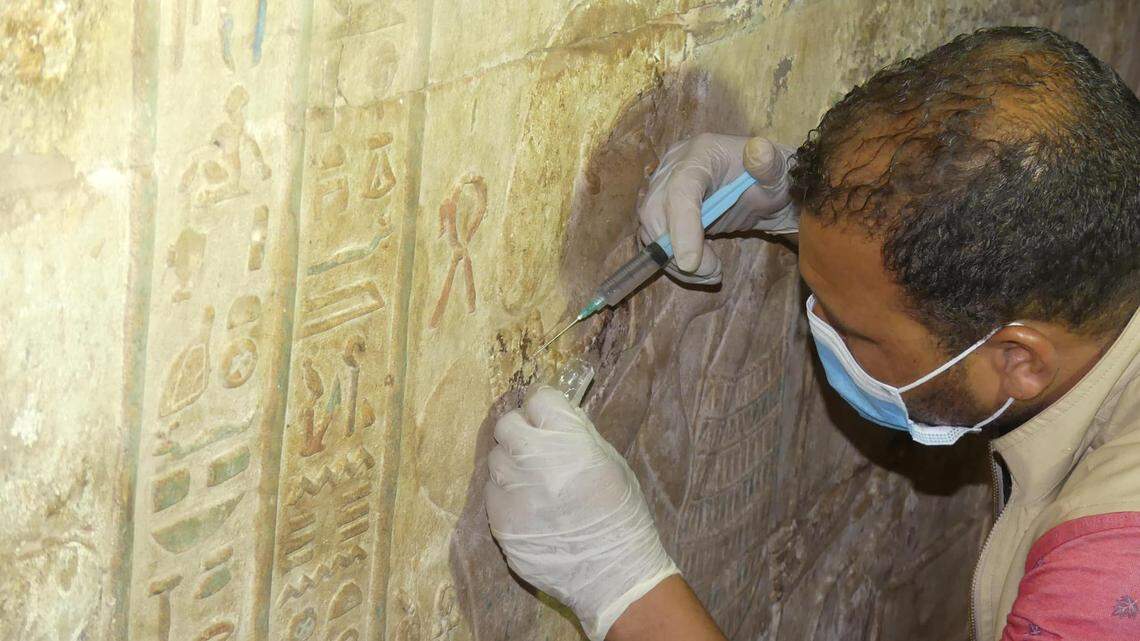 During the restoration of an ancient Egyptian temple, researchers found rare traces of gold and paint, photos show.