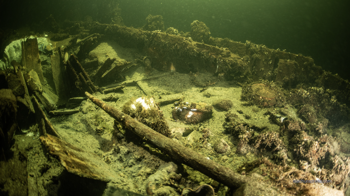 A team of Polish divers discovered the wreckage of an old ship loaded with champagne off the coast of Sweden.
