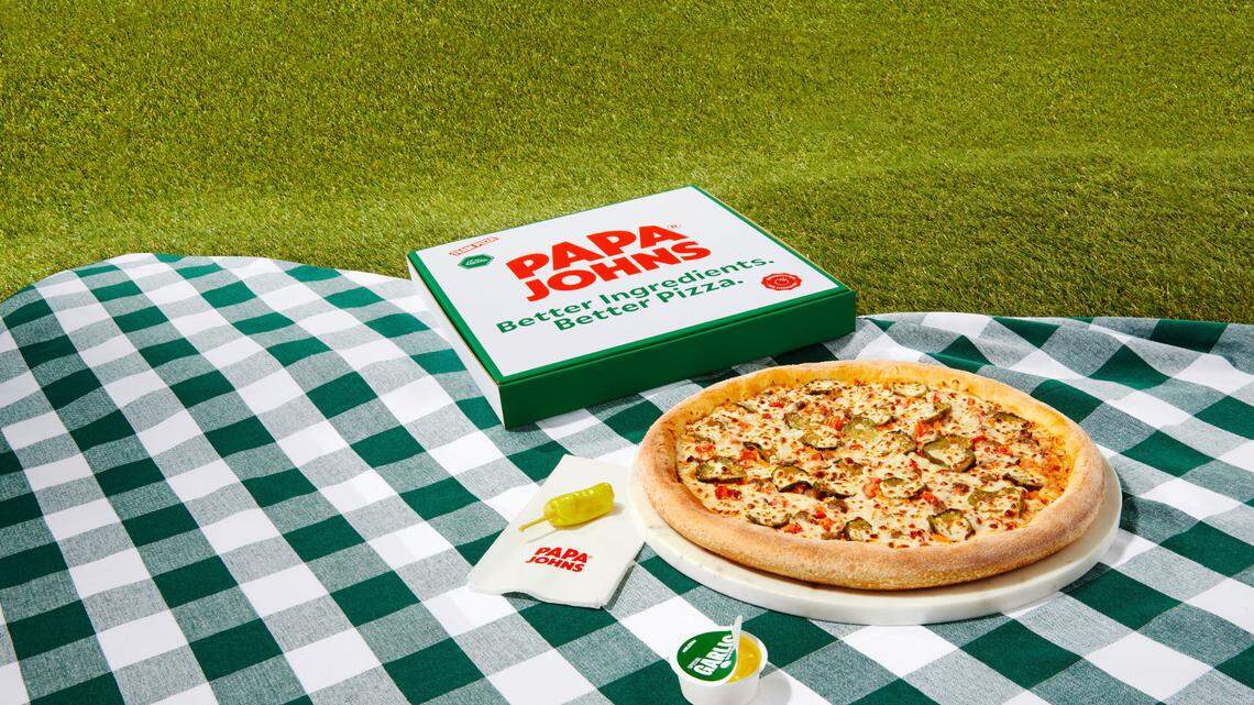 A Papa Johns fan favorite will soon return to menus nationwide, the pizza chain said.