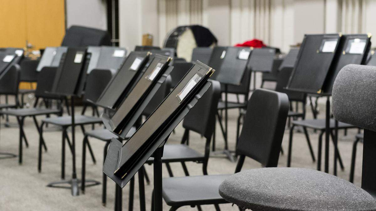 A former band director at a Texas high school said he resigned after refusing to post the Ten Commandments in his classroom.