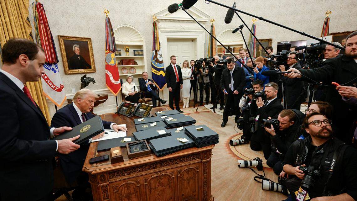 A bust of Winston Churchill, a Diet Coke button and more: President Donald Trump has made several changes to the Oval Office.