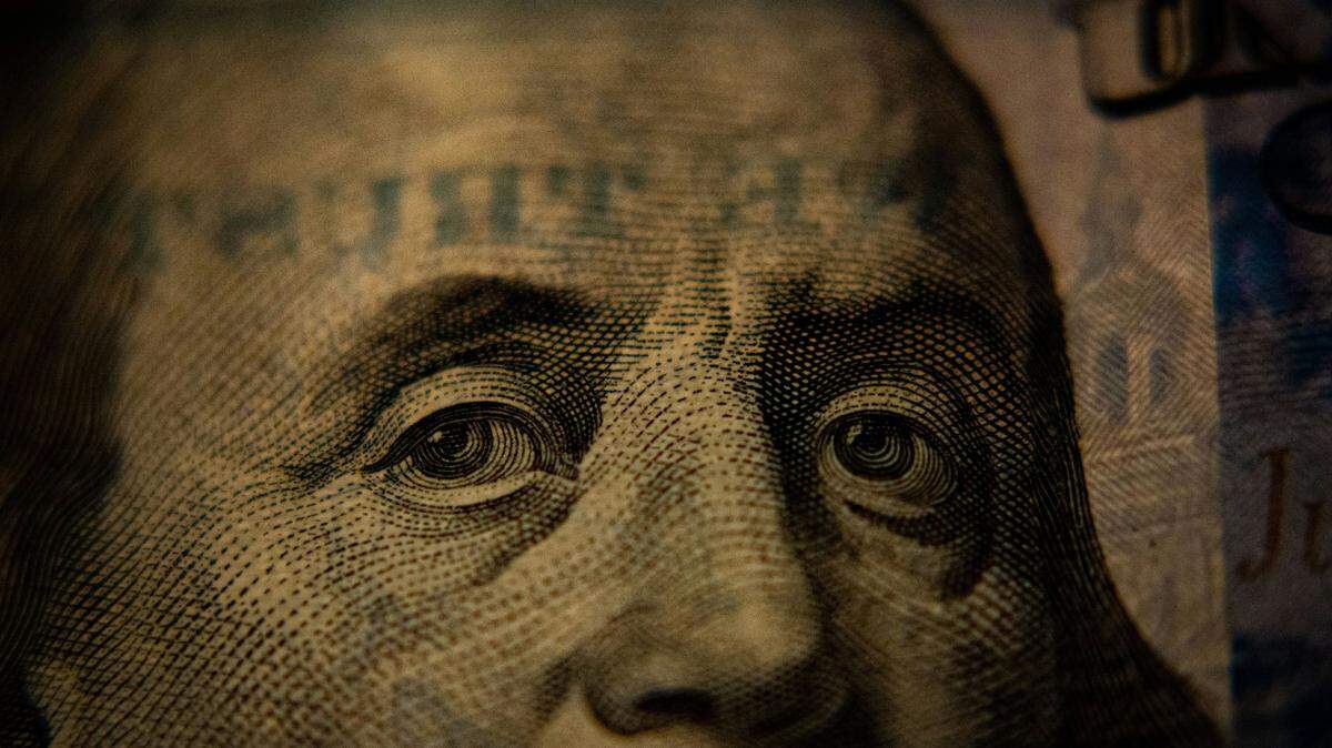 In a new Gallup poll, 60% of respondents said they are worried “a great deal” about the economy, which is up from 52% in 2024.