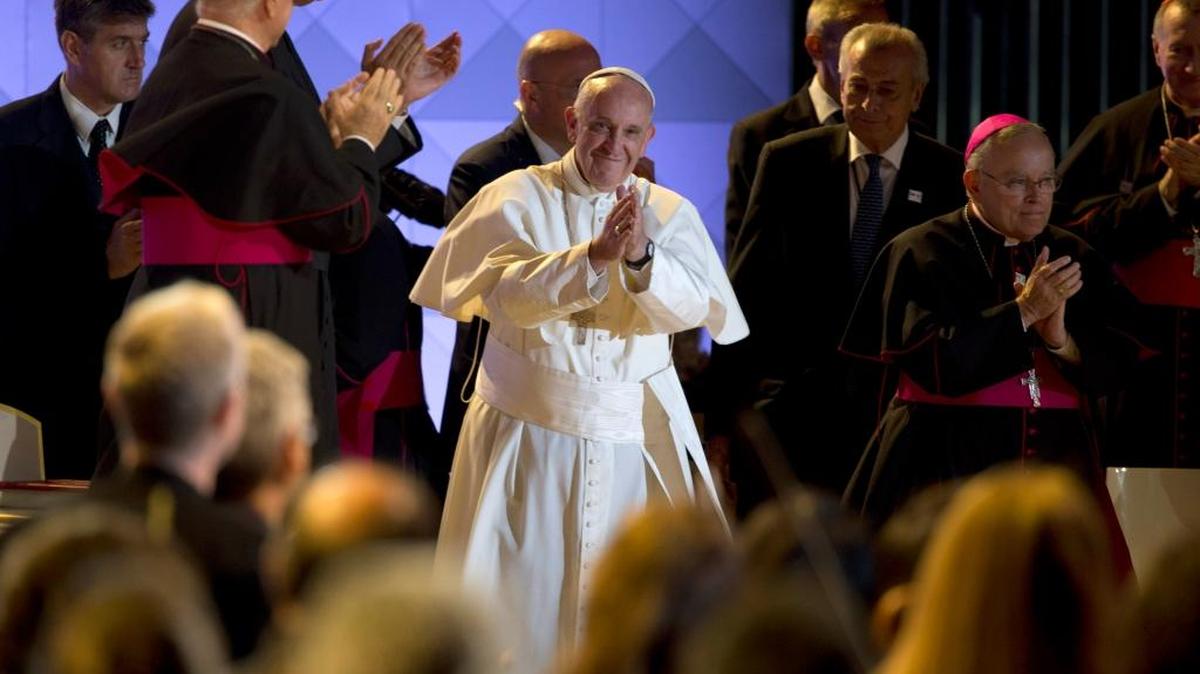 
Pope Francis takes the stage at the World Meeting of Families festival on the Benjamin Franklin Parkway Saturday, Sept. 26, 2015, in Philadelphia. 
