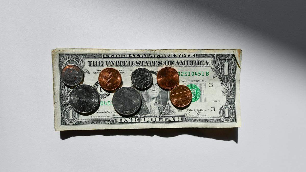 Both former President Donald Trump and Vice President Kamala Harris have embraced a “no tax on tips” proposal. But experts believe it’s an unfair, poorly targeted policy.