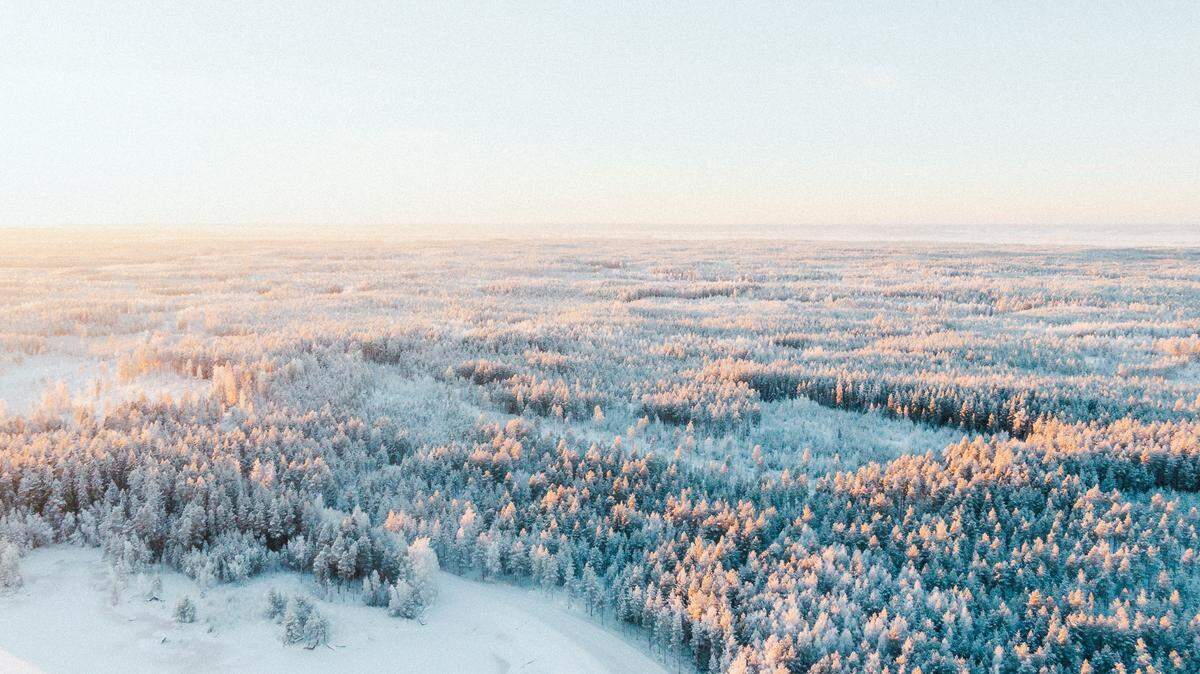 An ancient archaeological site near the Arctic Circle in Finland is likely a Stone Age cemetery with up to 200 graves, according to a new study.