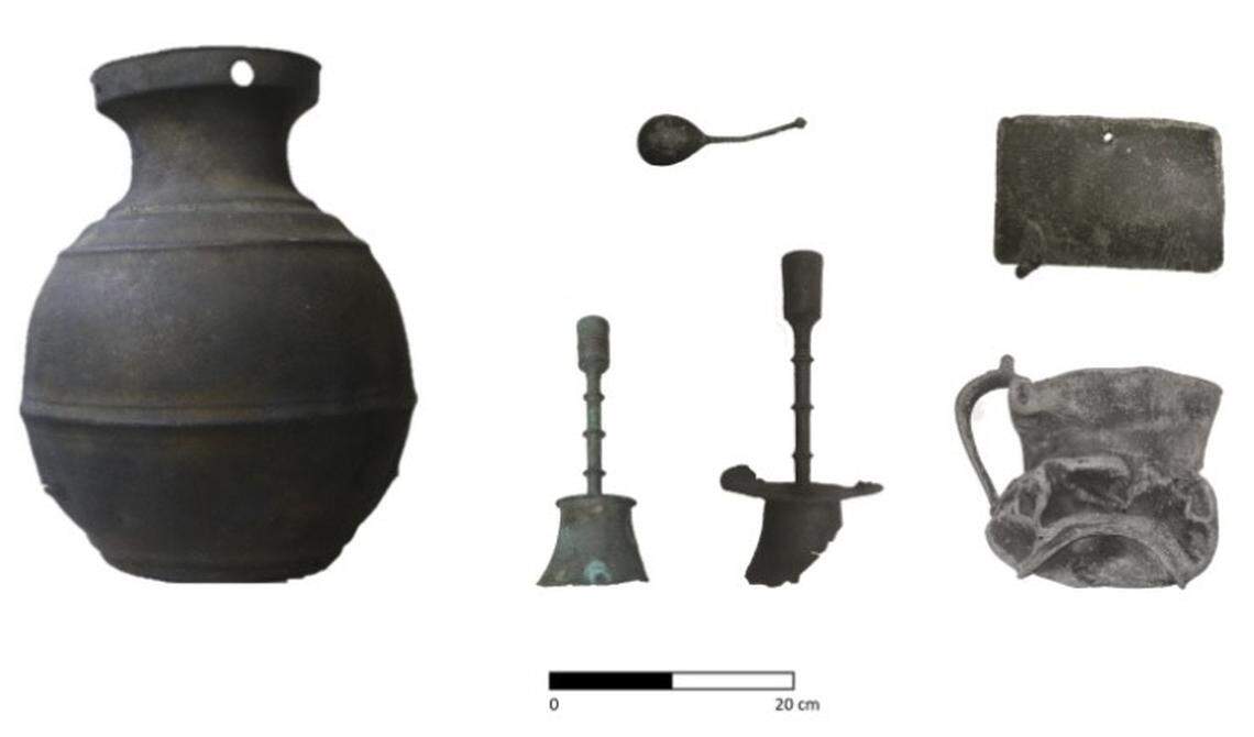 Pewter and brass objects