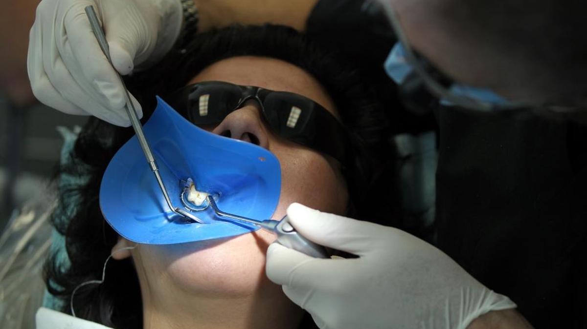 Almost one in five adults of Medicare eligibility age (65 years old and older) have untreated cavities. The same proportion have lost all their teeth. Half of Medicare beneficiaries have some periodontal disease, or infection of structures around teeth, including the gums.