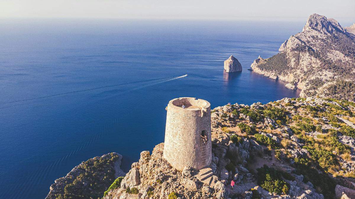 A well-preserved Roman shipwreck was recently discovered off the coast of Mallorca, Spain, according to a new study. When it sank, it was carrying fish sauce, olive oil and wine.