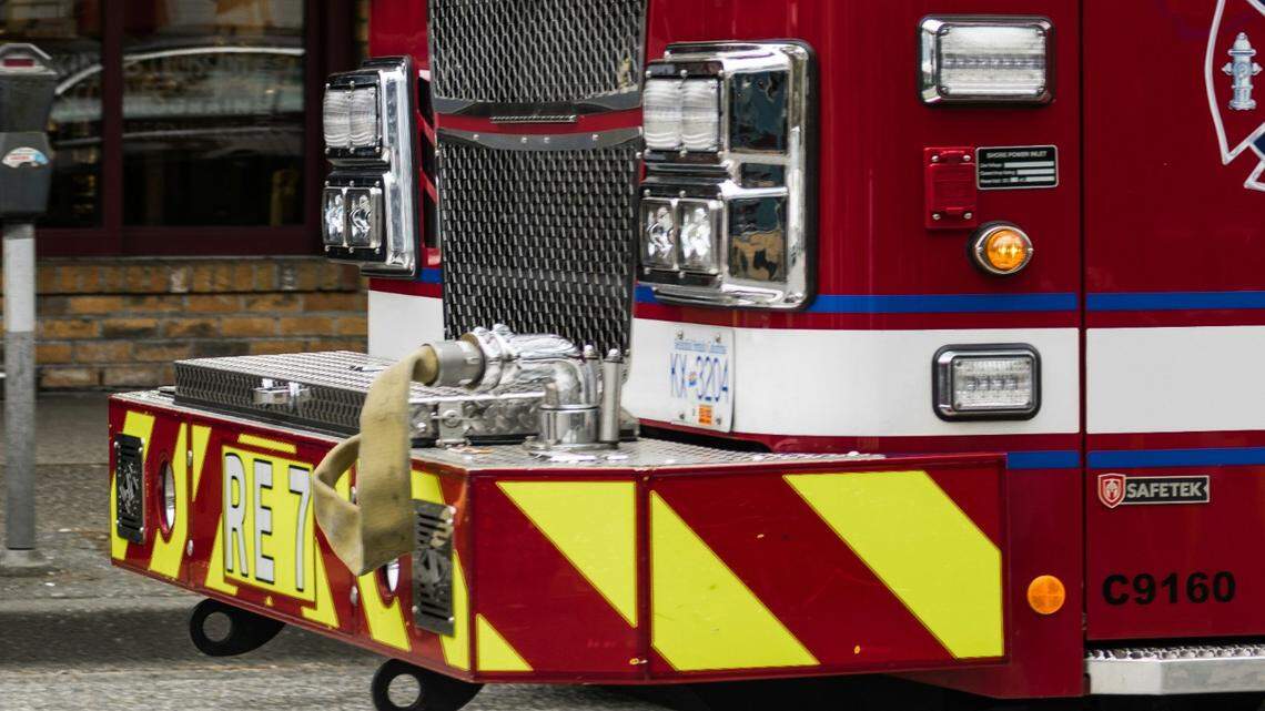 The heavy smoke had already enveloped the animals. Staff worked quickly to bring them to safety and stabilize them.