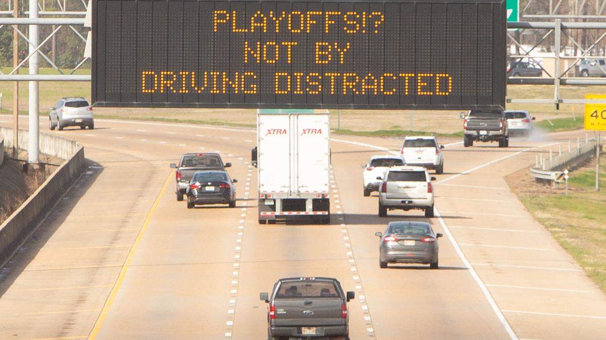The federal government banned “humorous” messages from being displayed on electronic highway signs.