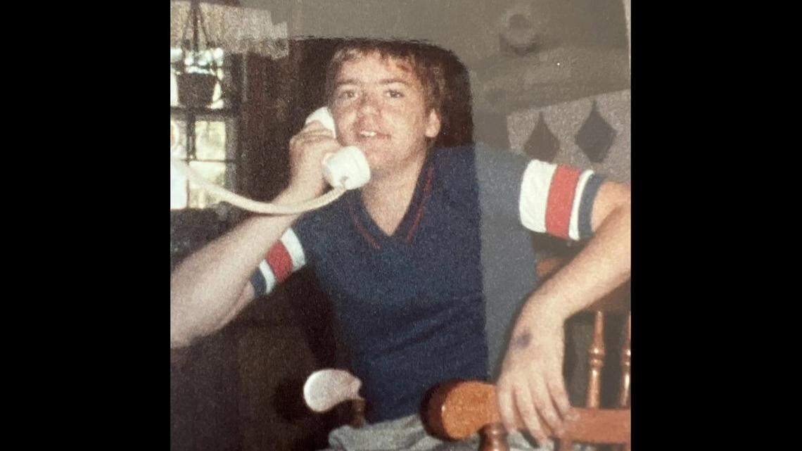 Forensic genetic genealogy helped identify remains found along an interstate in 1992, prosecutors say.