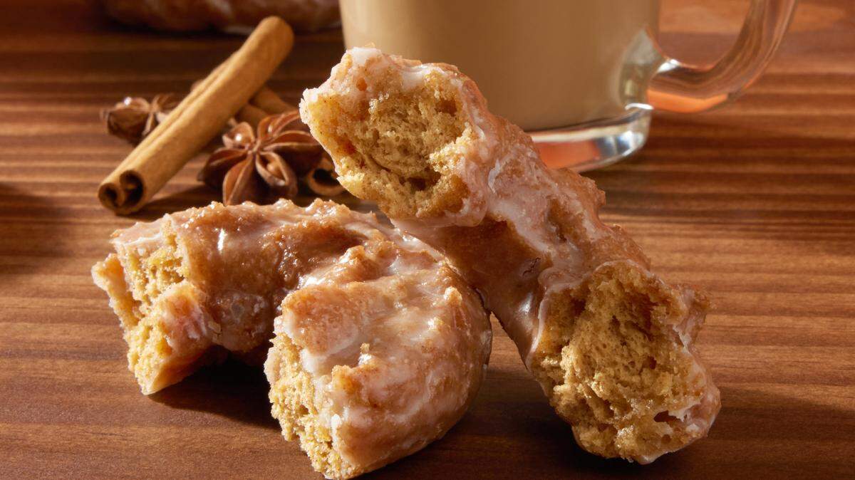 Krispy Kreme is bringing back a fan-favorite doughnut, just in time for fall.