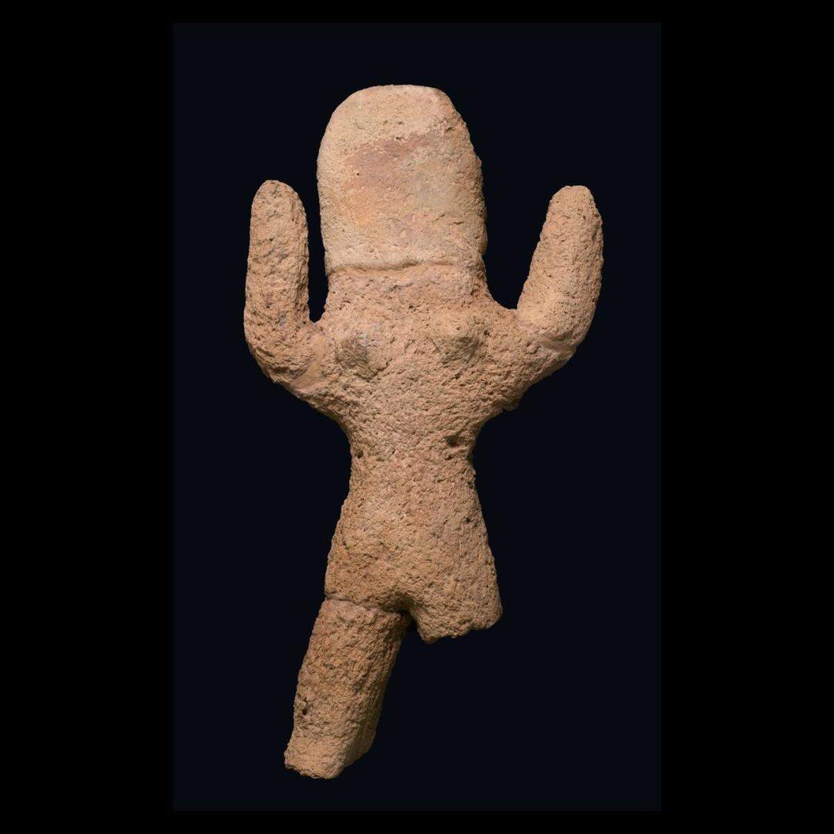 A clay female figurine
