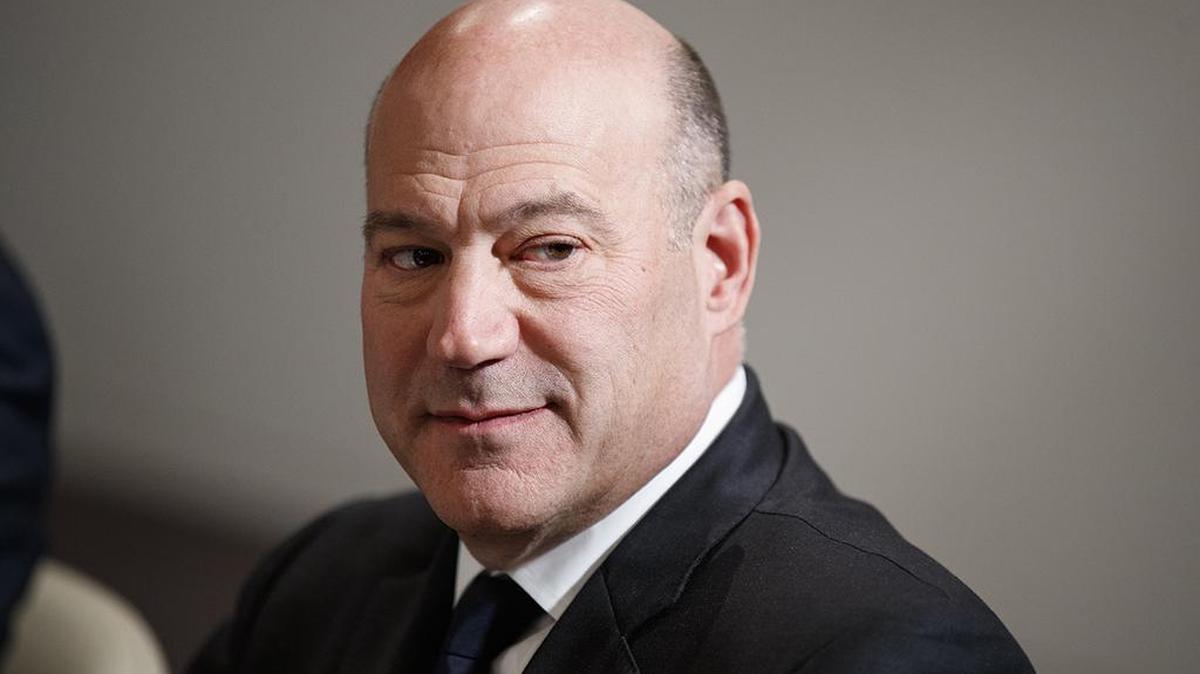 White House chief economic adviser Gary Cohn listens during a meeting between President Donald Trump and Israeli Prime Minister Benjamin Netanyahu at the World Economic Forum, Thursday, Jan. 25, 2018, in Davos.