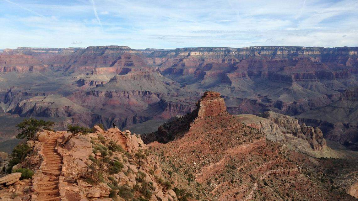 What do polls, early votes reveal about 2024 election in Arizona, a key swing state?