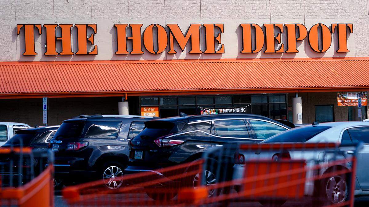 Two men are accused of stealing more than $15,000 of Home Depot property in a “complex retail theft operation” in Florida, according to deputies.