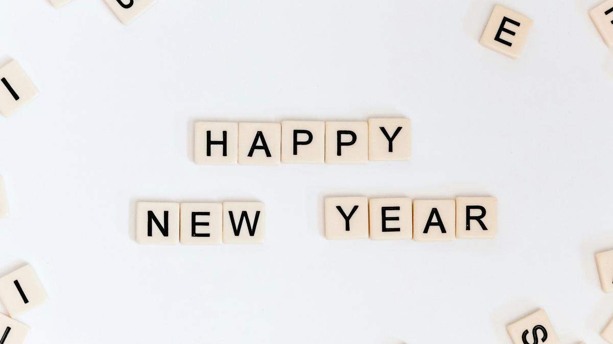 What are the most popular New Year’s resolutions? And how are most people celebrating on New Year’s Eve? Here’s what a new poll found.