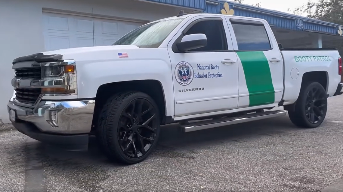 Deputies advised people to be on the look for the “Booty Patrol” truck that drives around several counties in Florida. Many online say the truck is just for fun.