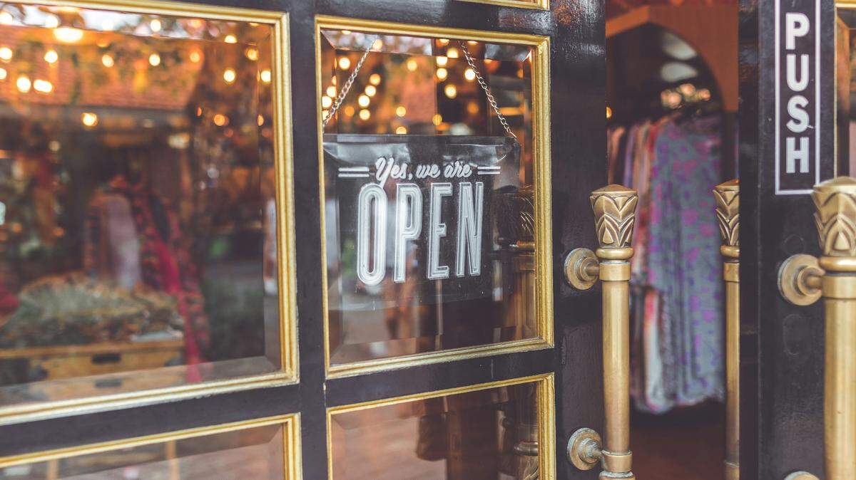 A new poll found that a majority of Americans, 61%, believe businesses should display tariff costs. It comes after Amazon considered showing import changes on some low-cost items, according to multiple reports.