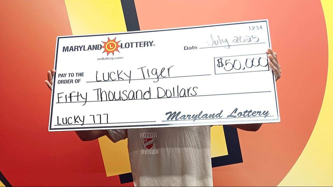 A lottery player won a second-tier prize in the Lucy 777 scratch-off game.
