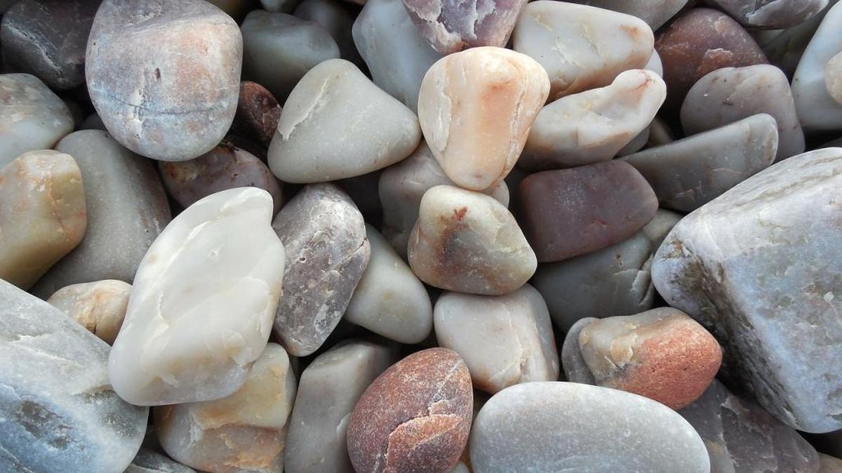 David Helsel, superintendent of Blue Mountain School District in Schuylkill County, Pennsylvania, said that classrooms will be equipped with five-gallon bucket of river stones that students can throw at a school shooter.