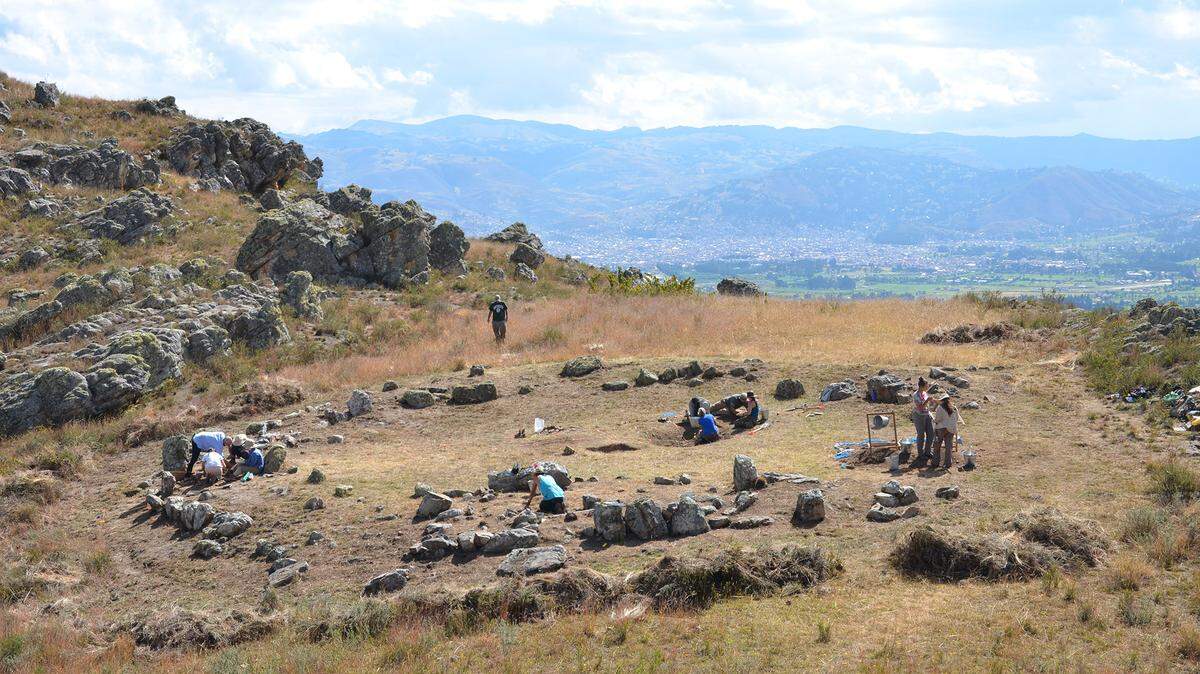 Archaeologists unearthed an ancient stone structure, one of the oldest of its kind, with a “ceremonial” function at Callacpuma, a study said.