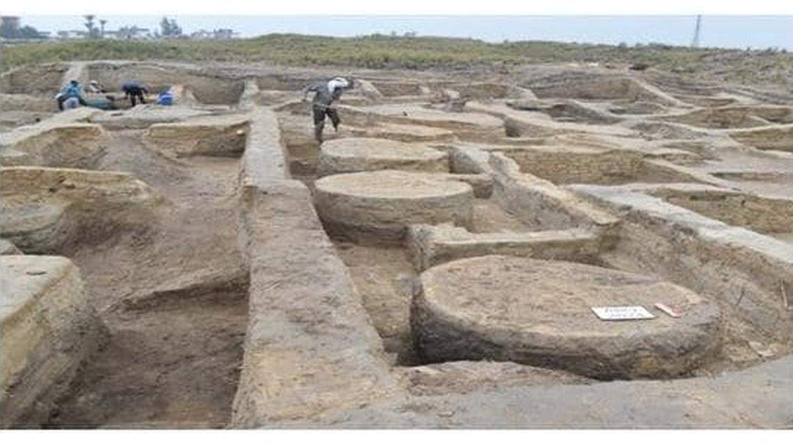 Archaeologists in Housh Eissa found the ruins of ancient military barracks and storehouses with food, weapons and other artifacts, photos show.