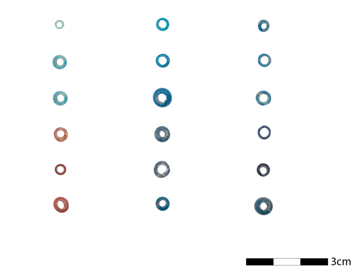 Several ring-shaped beads found at Frattesina.