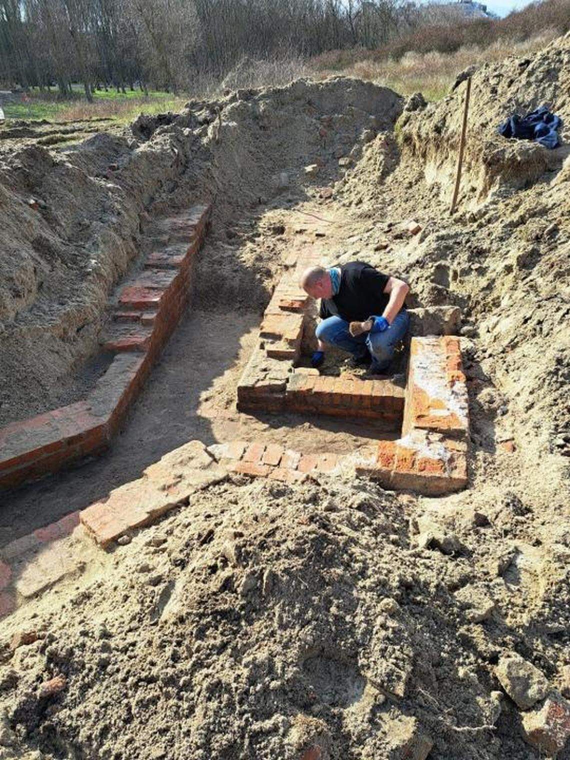 A wall found at the park in Knokke-Heist.