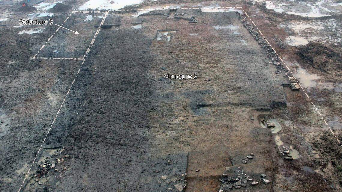 Archaeologists excavating an ancient Roman settlement in the United Kingdom found an oven used for making construction materials, photos show.