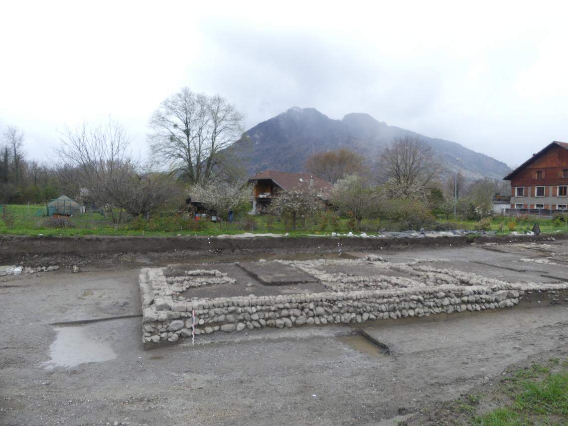 The well-preserved ruins found on the low terrace.