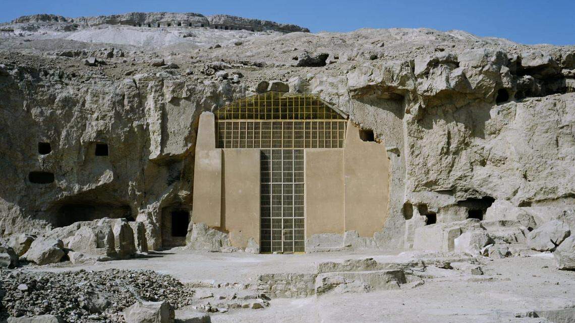 Archaeologists cleaning the ancient tomb of Djefai-Hapi in Asyut found the hidden burial chamber of his daughter, photos show.