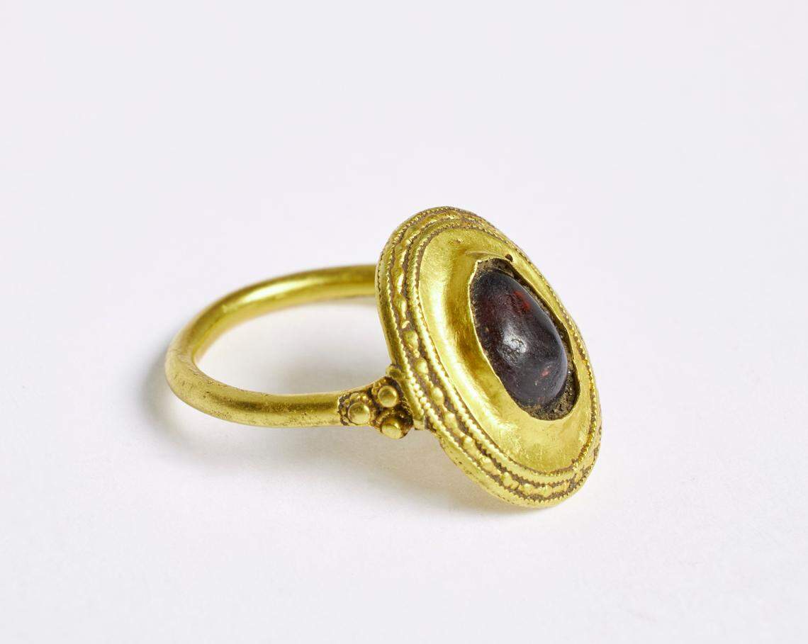 The 1,400-year-old gold ring found in Emmerlev as seen from above.
