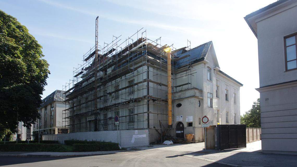 After an earthquake damaged a city hall in Croatia, renovation work on the building’s basement unearthed the ruins of an ancient Roman theater.