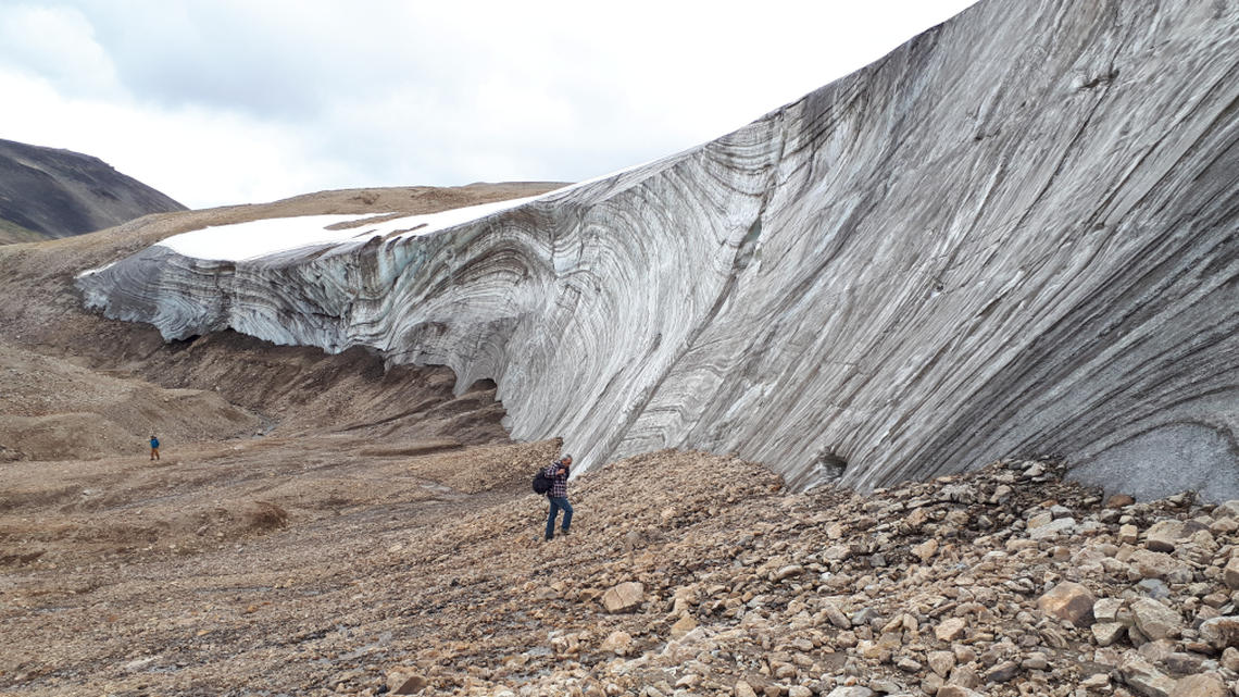 Archaeologists in Mount Edziza Provincial Park found 50 perishable ancient artifacts melting out of the ice, photos show and a study said.