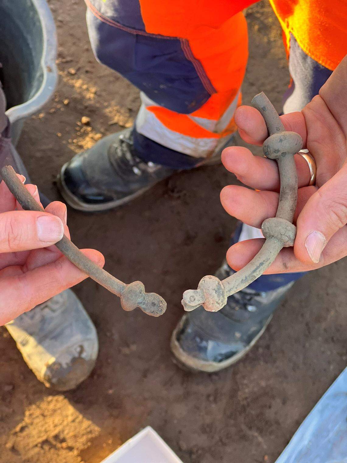 Two ring fragments found in Løsning.