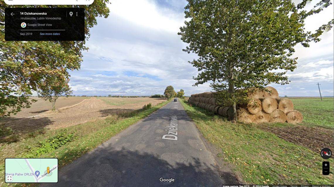 Metal detectorists in Hrubieszów found a centuries-old metal spur, iron tool and horseshoe, archaeologists said. Photos show the artifacts.