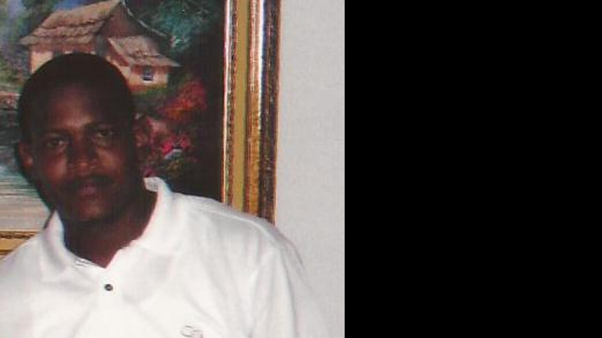 
Leiver Padilla, 34, is accused of killing Venezuelan Deputy Robert Serra in October. From jail in Colombia he maintains his innocence.
