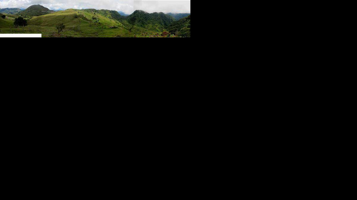 
Can you spot the volcano? The ridge in the center of the photograph is part of the rim of the El Escondido volcano.
