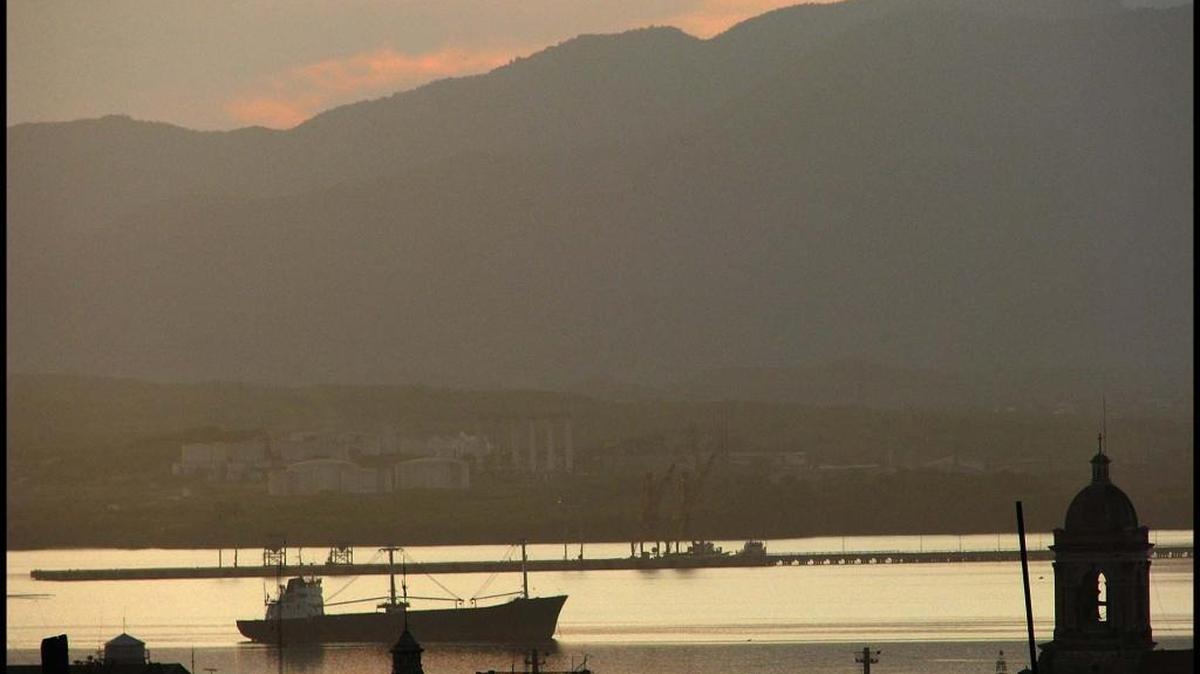 Doctor Javier García-Bengochea says he is the true owner of the port of Santiago de Cuba, the island’s second largest city, and that the Cuban government owes him millions of dollars.