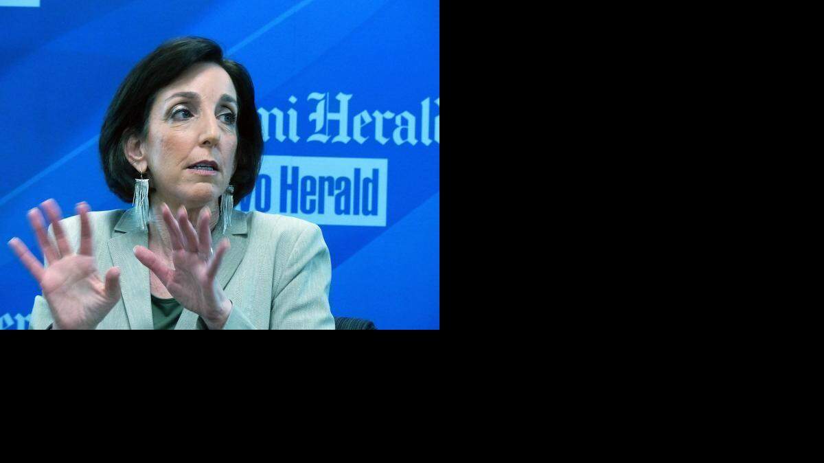 
Assistant Secretary of State for Western Hemisphere Affairs Roberta Jacobson will testify on the president’s new Cuba policy at hearings in both the House and Senate. She is shown here visiting the Miami Herald and el Nuevo Herald on Jan. 24, 2015 as she returned from Cuba where she headed the U.S. delegation at normalization talks.
