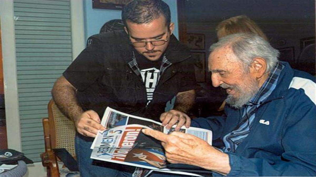 
 A screengrab from Granma showing Fidel Castro and Randy Perdomo García.
